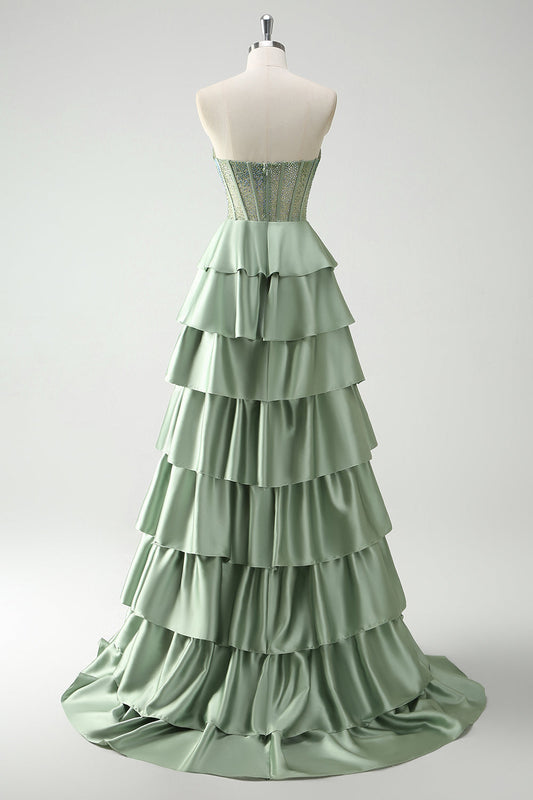 Robe de bal longue en satin verte bustier cœur de princesse étagée avec fente