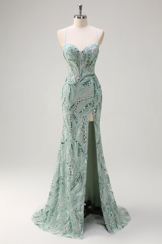 Robe de bal longue sirène vert sauge brillante avec paillettes, perles, fines bretelles et fente
