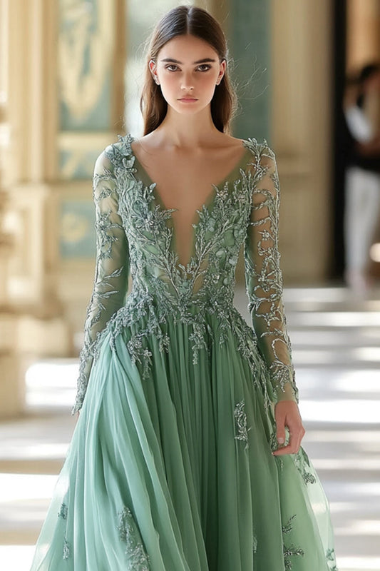 Robe de bal trapèze encolure en V brodée sauge