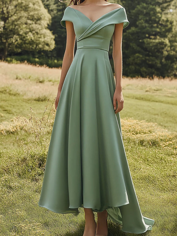 Robe habillée formelle slim couleur sauge avec encolure dénudée et large ourlet