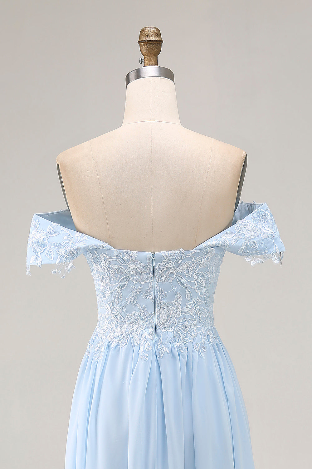 Robe de soirée longue fourreau en mousseline de soie bleu ciel élégante, épaules dénudées, ornée d'appliqués en dentelle, pour mère de la mariée