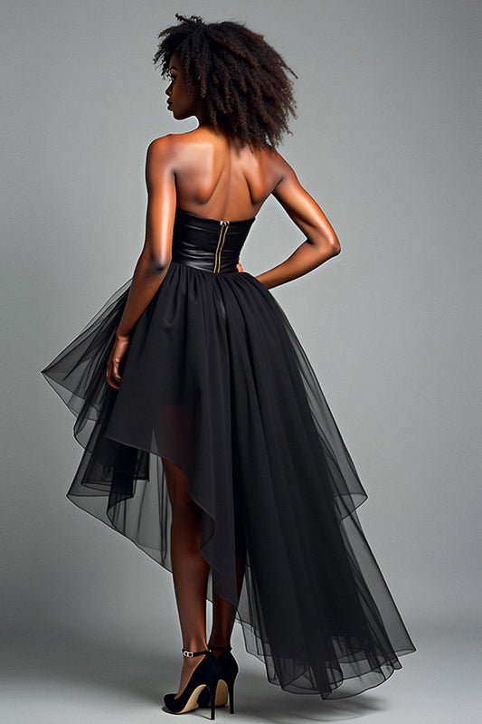 Robe de soirée noire trapèze décolleté cœur asymétrique