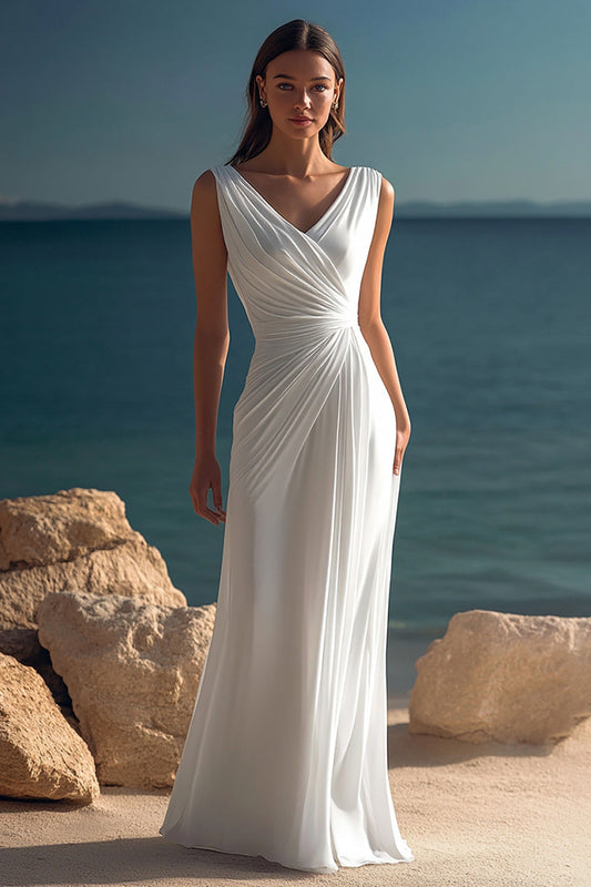 Robe de plage élégante en mousseline blanche froncée au col en V