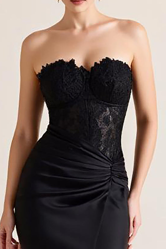 Robe longue de soirée sirène noire sans bretelles en satin froncé avec dentelle