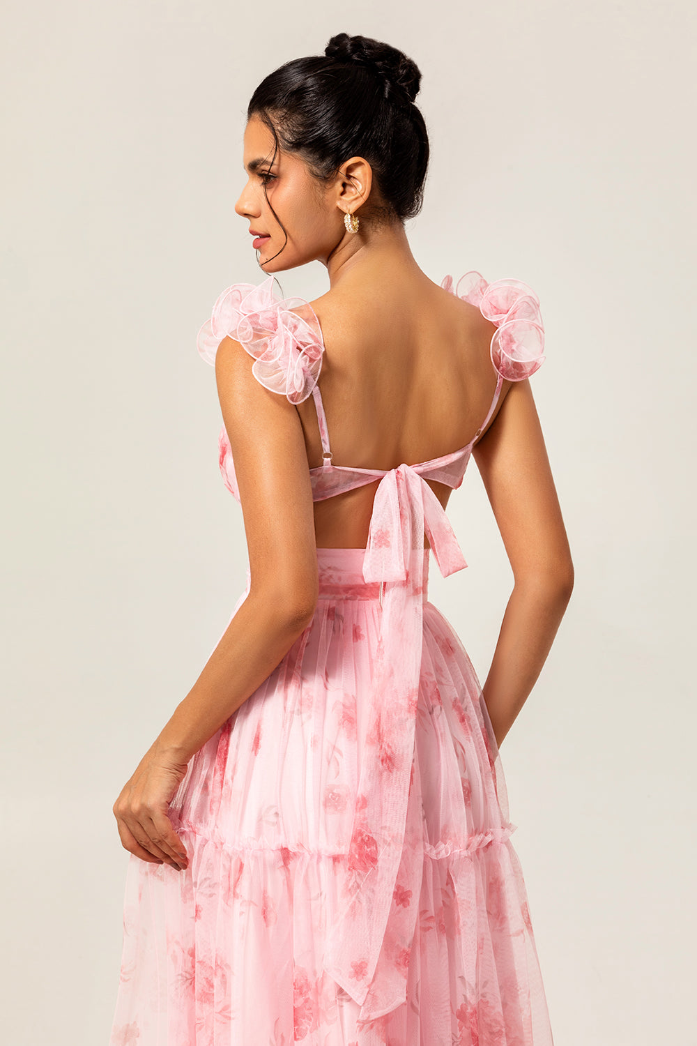 Robe de demoiselle d'honneur longue en tulle volanté ligne A blush fleuri