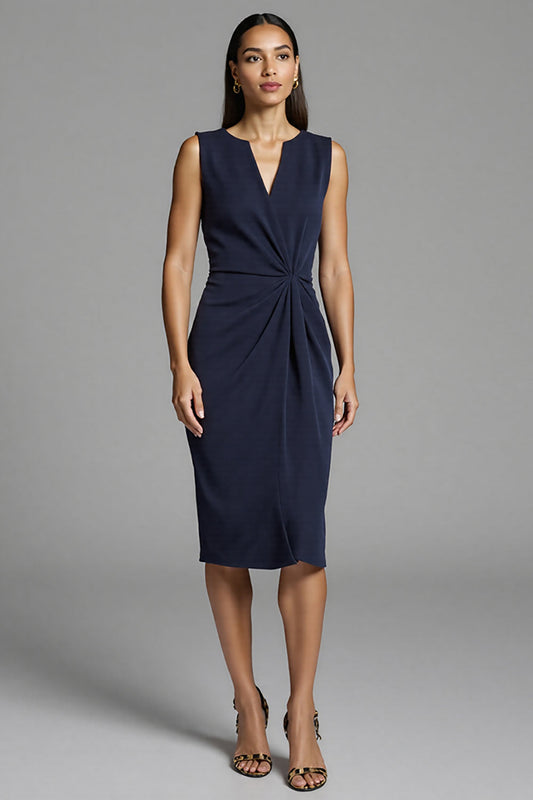 Robe de travail mi-longue froncée bleu marine moulante