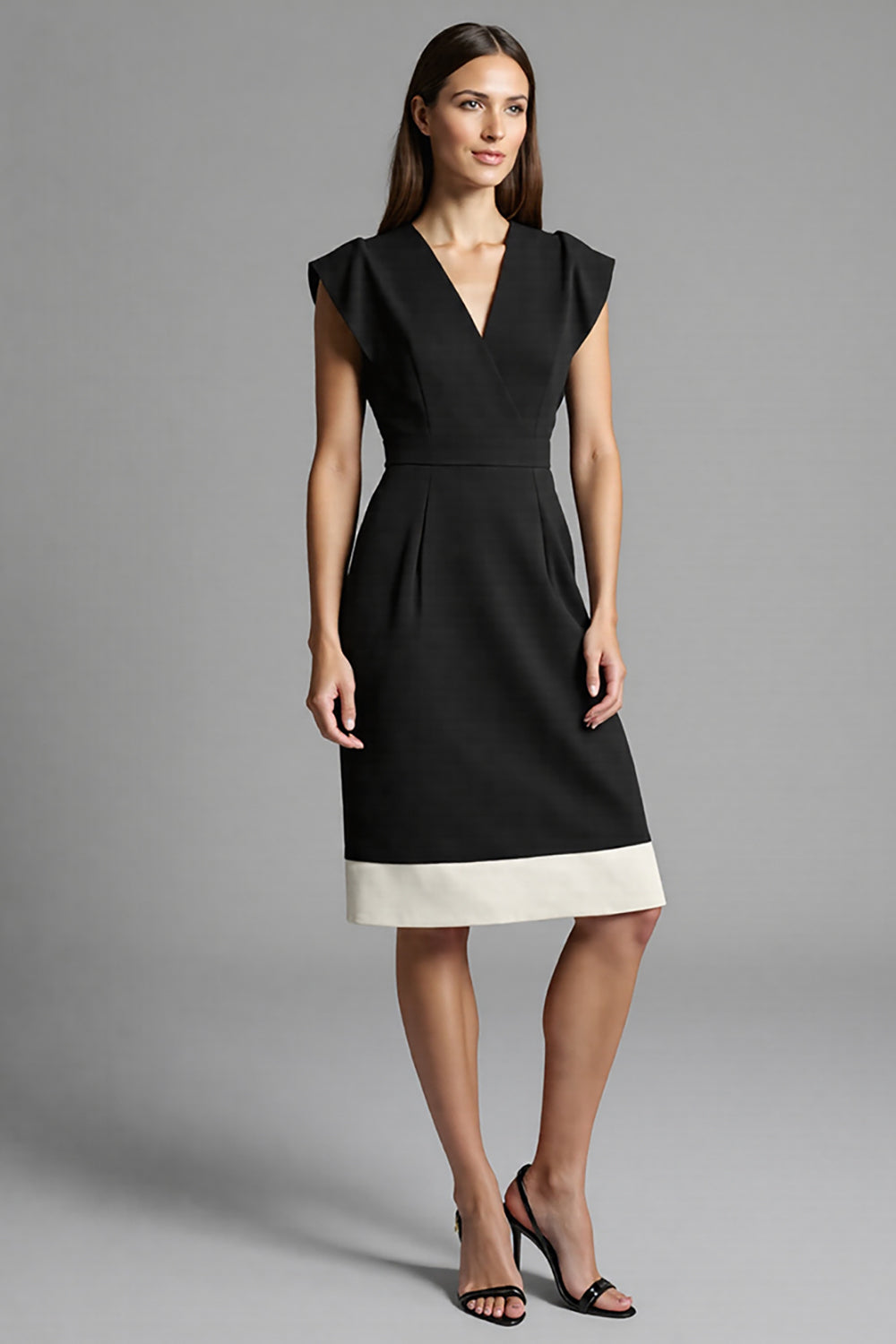 Robe de travail midi noire à col en V, manches courtes et patchwork