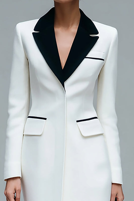 Robe blazer courte ivoire à revers cranté et ceinture
