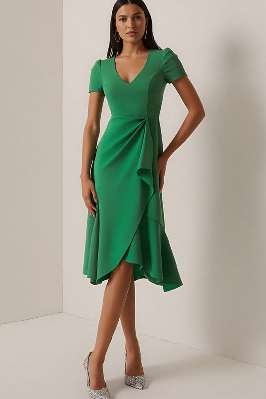 Robe de travail midi en satin coupe trapèze verte avec volants
