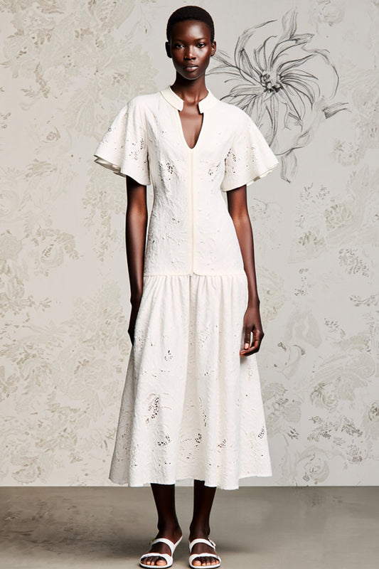Robe de mariée évasée en dentelle blanche