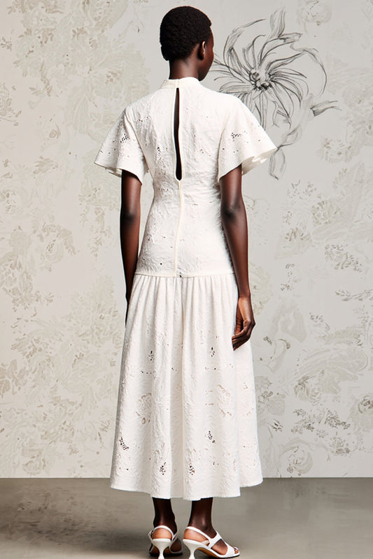 Robe de mariée évasée en dentelle blanche