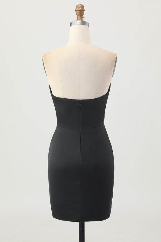 Robe de cocktail fourreau noire bustier ornée de perles avec fente
