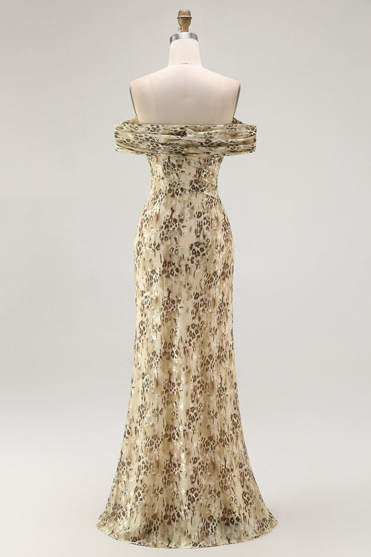 Robe de demoiselle d'honneur à épaules dénudées avec motif floral champagne