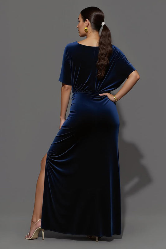 Robe de soirée longue fourreau en velours bleu marine avec fente et encolure bateau