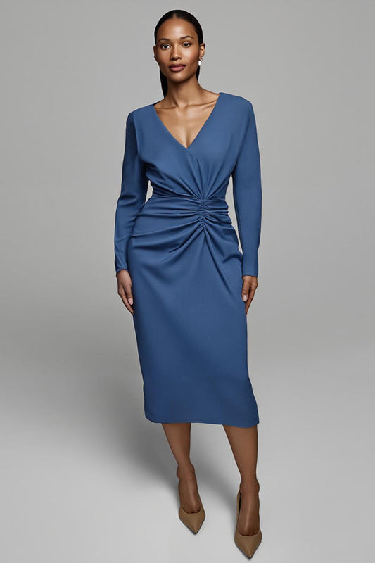 Robe midi de travail fourreau en satin froncé bleu poudré avec manches