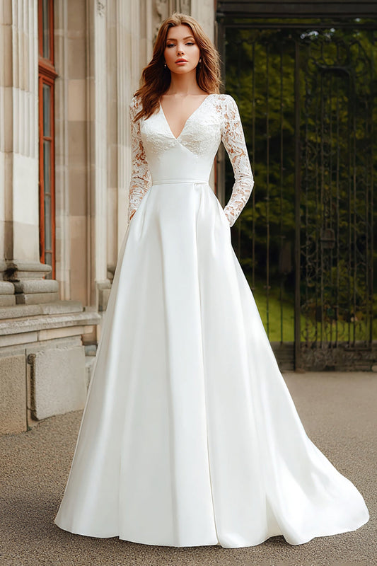 Robe de mariée ivoire col en V ligne A manches longues avec dentelle