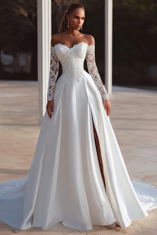 Robe de mariée évasée en ivoire avec dentelle, épaules dénudées