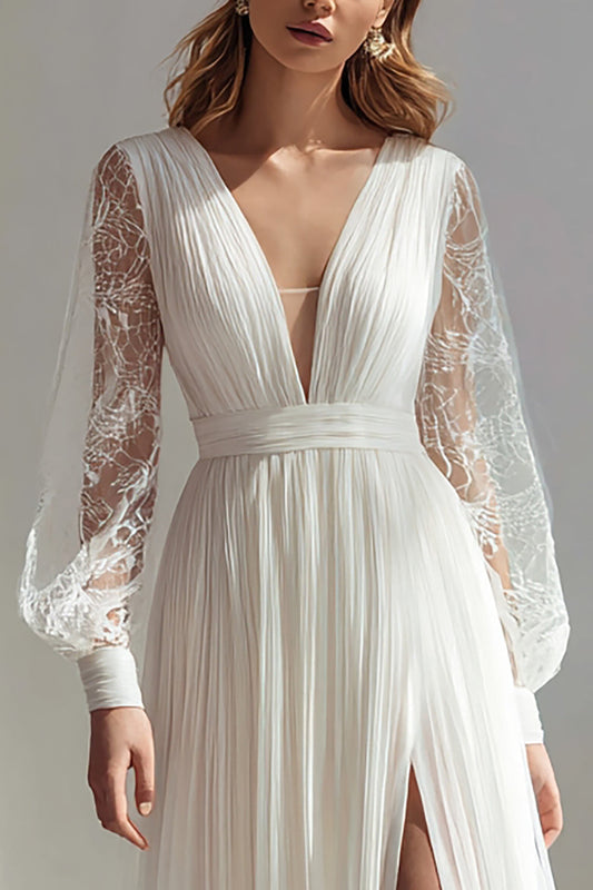 Robe de mariée ivoire à encolure en V, ligne A, manches longues et fente
