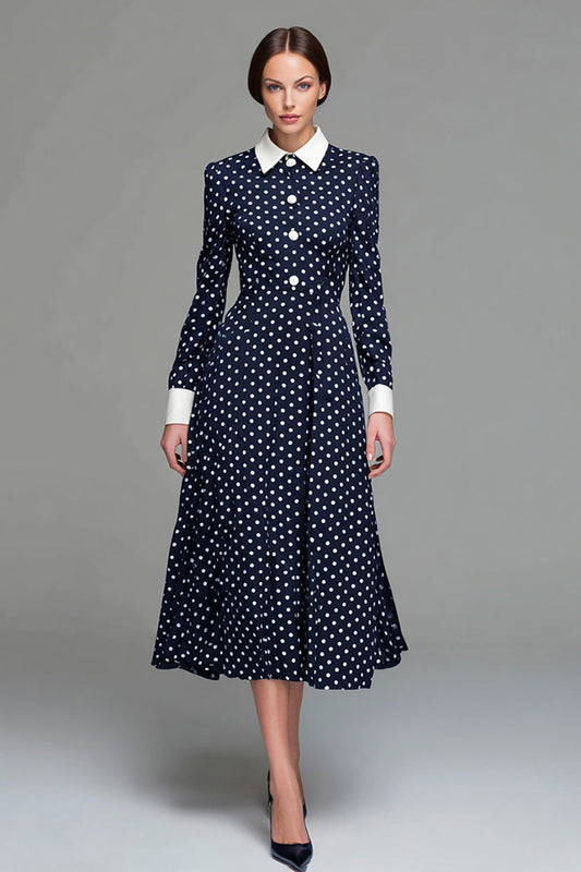 Robe bleu marine en satin coupe trapèze à manches longues, longueur thé, à pois