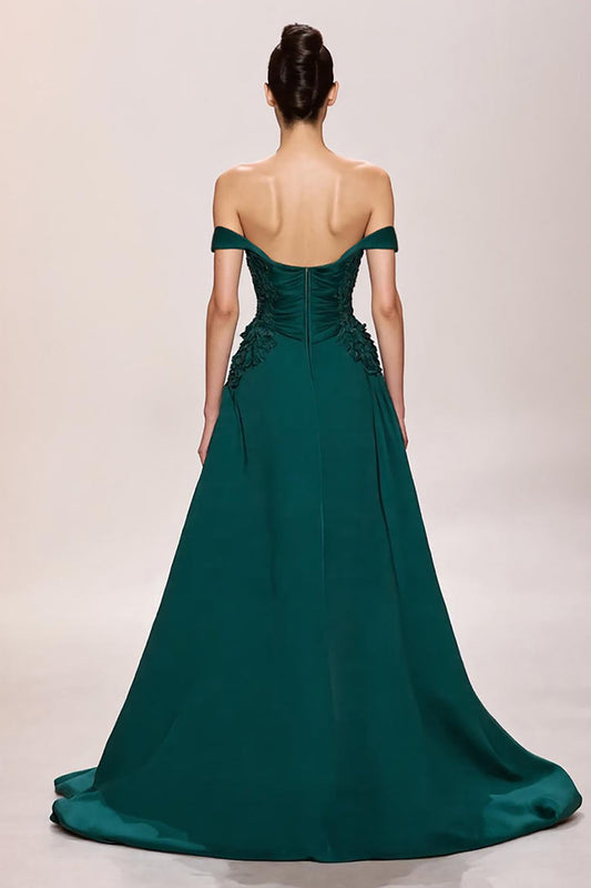 Robe longue de soirée trapèze en satin vert clair avec appliqués