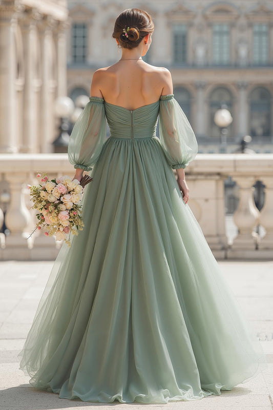 Robe de demoiselle d'honneur à manches trapèze et épaules dénudées couleur Eucalyptus