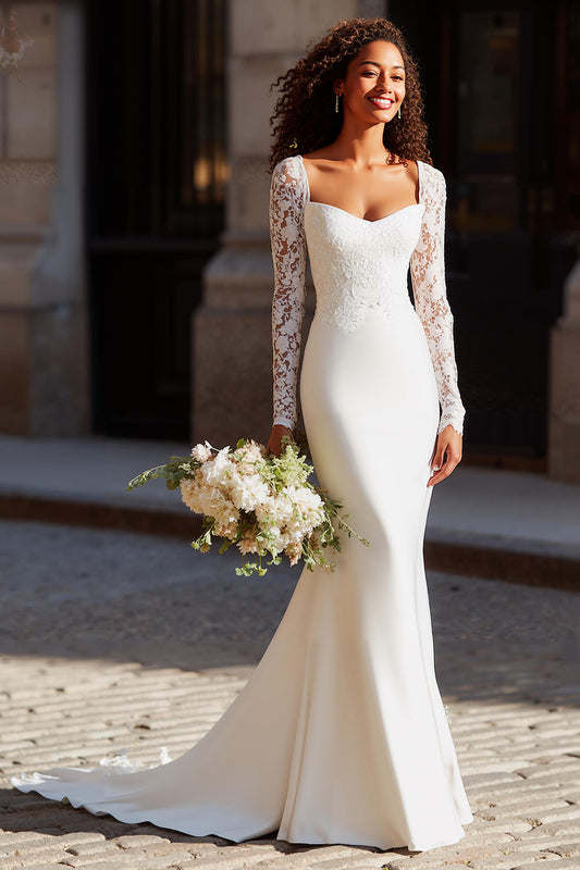 Vestido de Novia Blanco con Aplicaciones de Encaje de Sirena y Cola de Corte