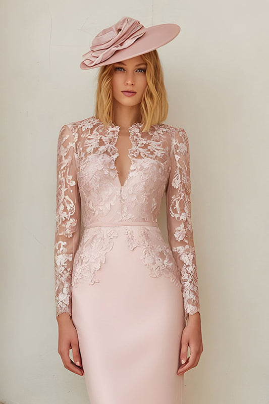 Robe fourreau en satin stretch rose poudré avec dentelle pour mère de la mariée