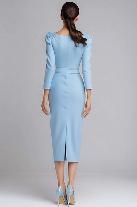 Vestido de trabajo midi de satén azul claro tipo vaina