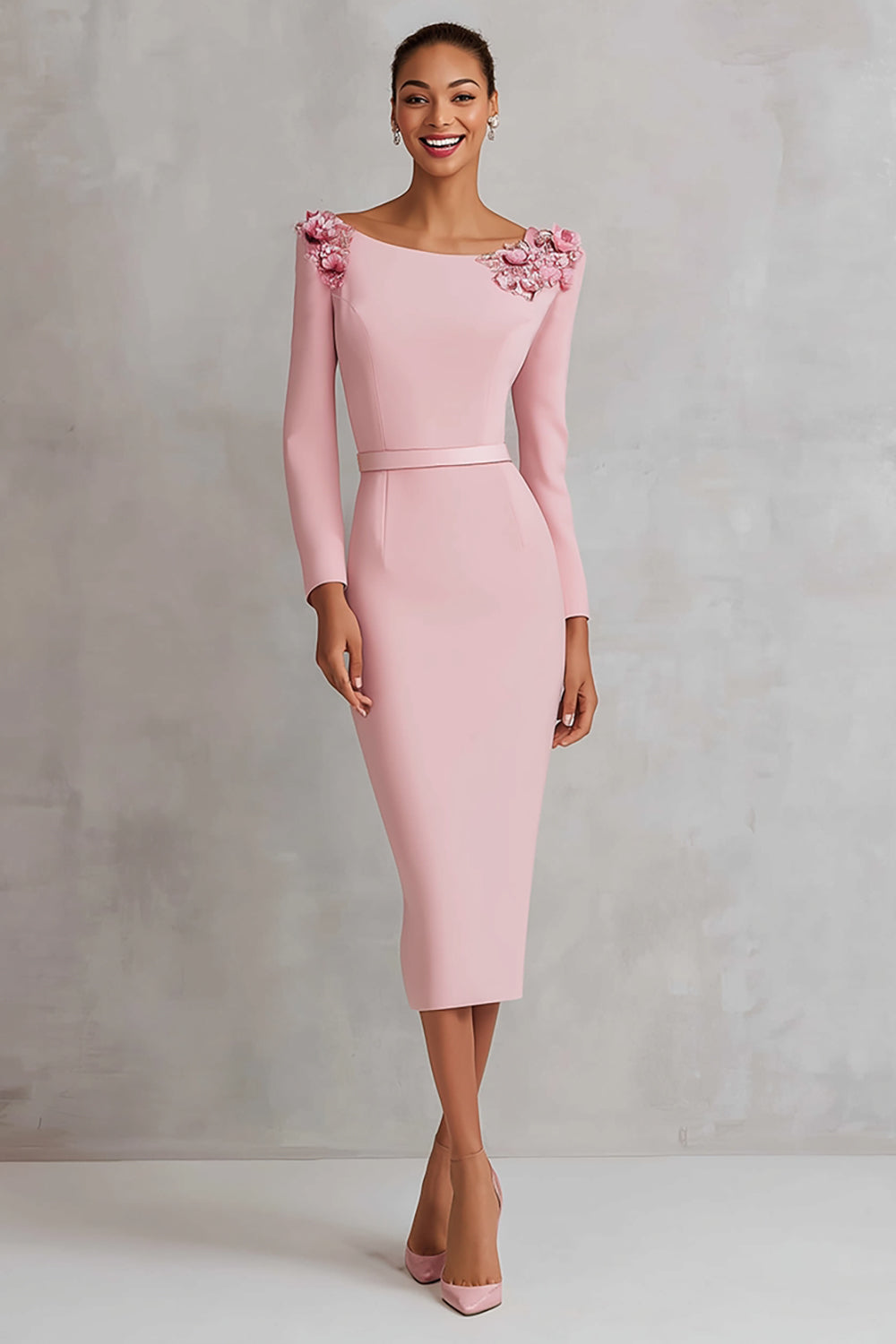 Robe de travail fourreau mi-longue rose avec col bateau et appliques