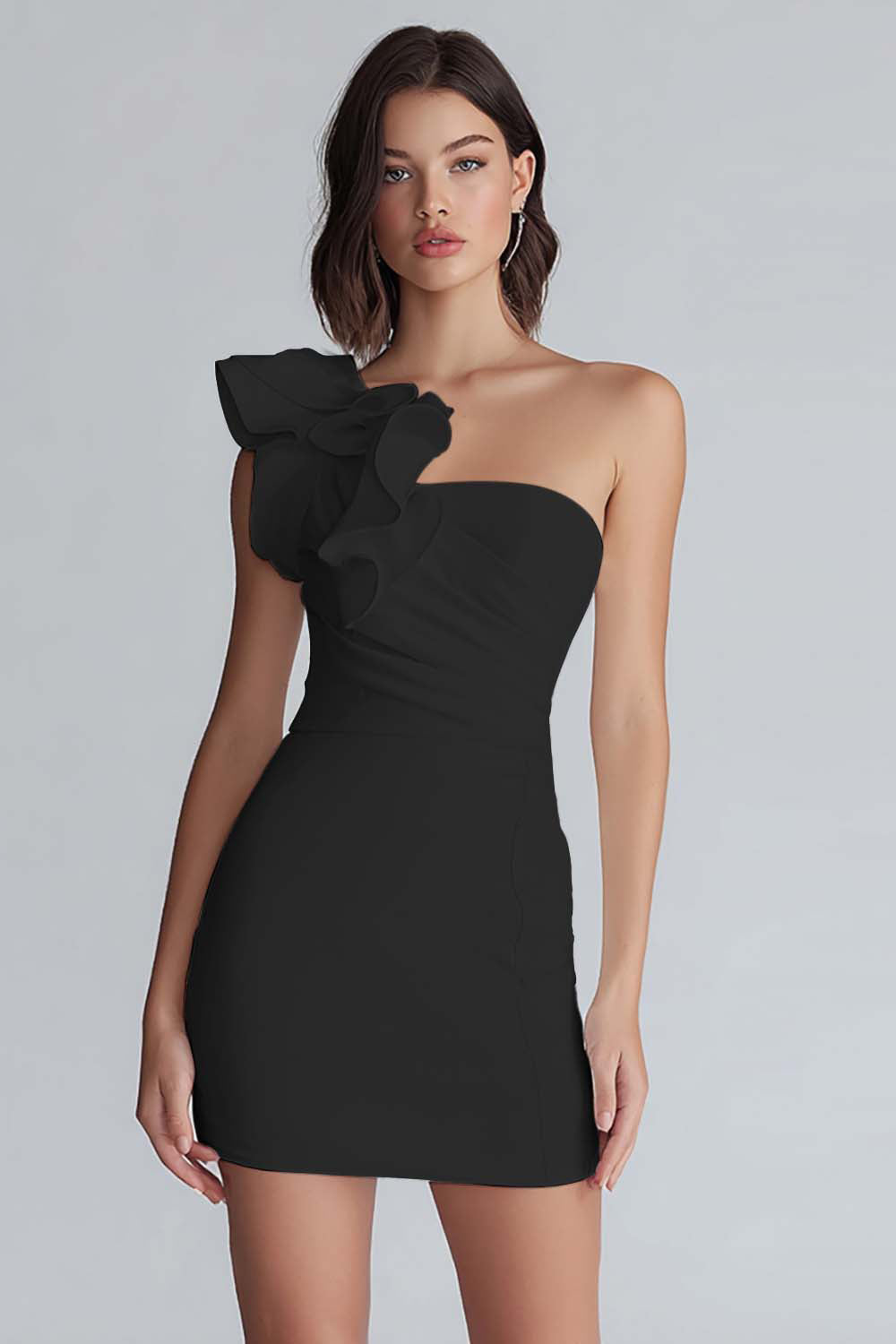 Robe courte moulante blanche à épaule unique froncée
