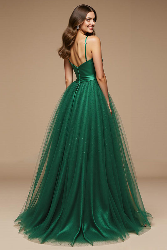 Robe longue trapèze verte à bretelles spaghetti pour concours de beauté
