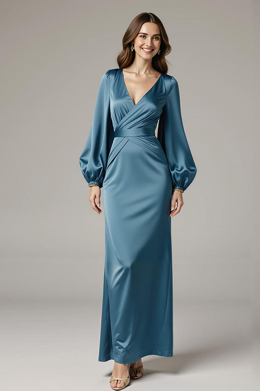 Robe de soirée longue grise et bleue en satin avec col en V et manches