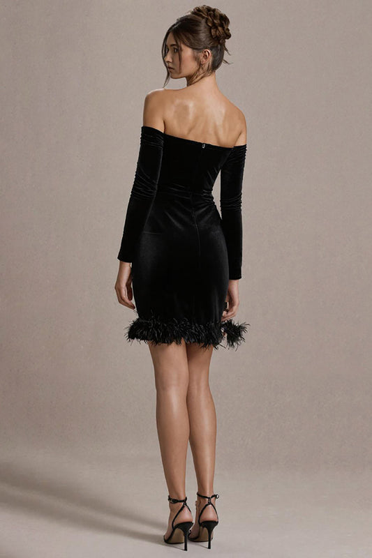 Robe de cocktail courte noire en velours à épaules dénudées, moulante, avec manches