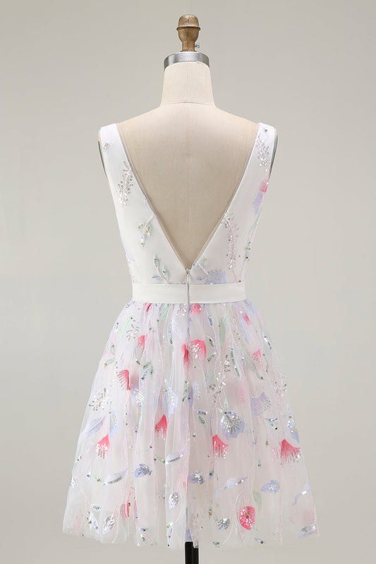 Robe de Cocktail Pailletée Blanche Fleurie Brillante, Décolleté en V, Dos Nu, Coupe Trapèze