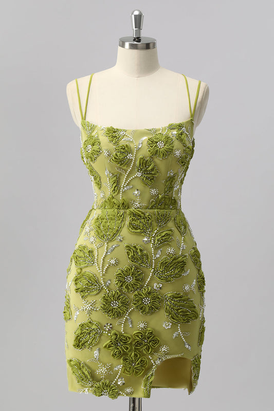 Robe de cocktail mini fourreau verte ornée de perles et de fleurs en 3D