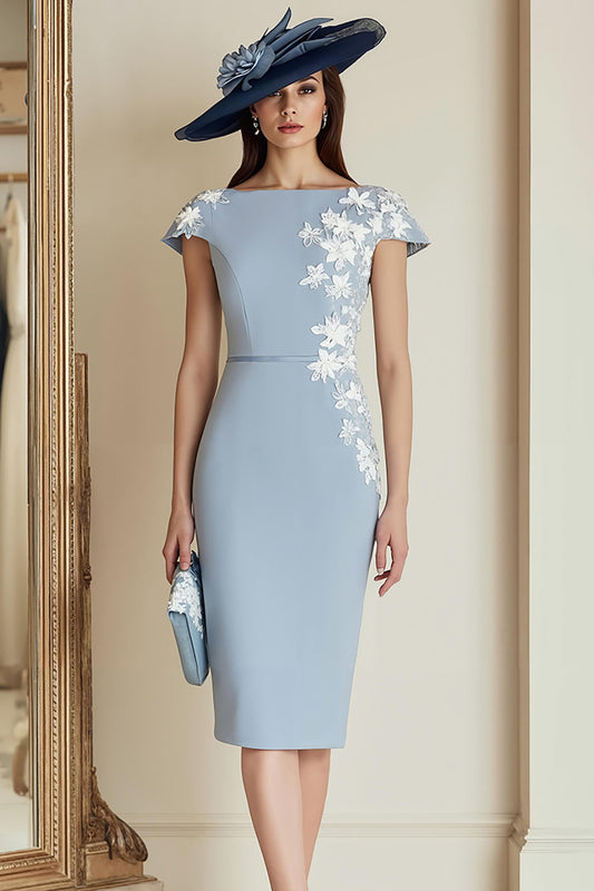 Robe midi fourreau bleu poudré appliquée avec manches courtes pour mère de la mariée