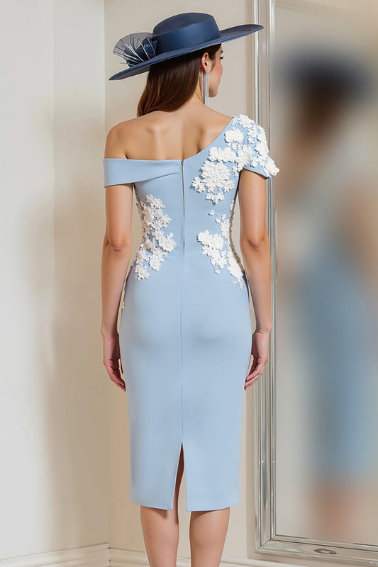 Robe fourreau bleu clair asymétrique à appliqués pour mère de la mariée