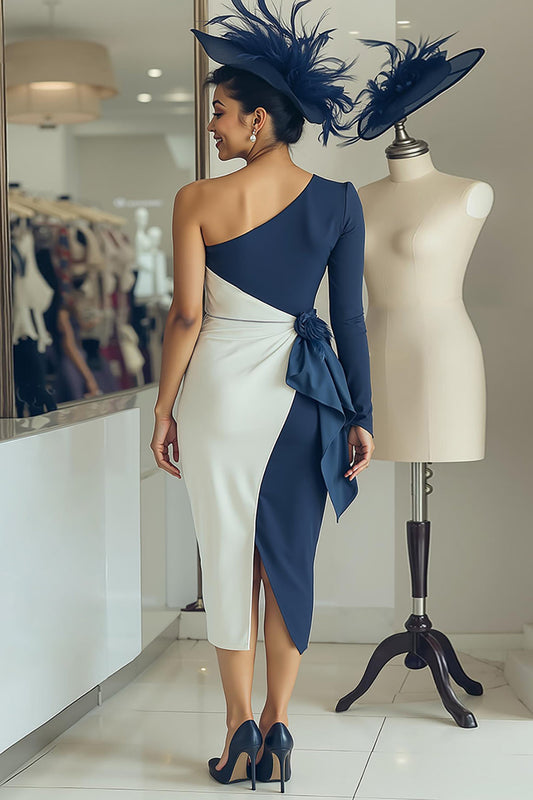 Robe midi moulante asymétrique blanc marine pour mère de la mariée avec ceinture