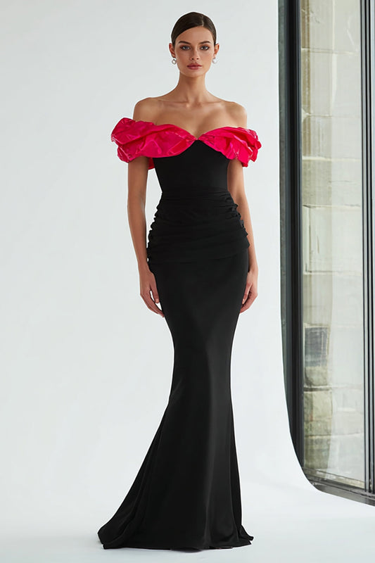 Robe de soirée longue noire et fuchsia à volants et épaules dénudées