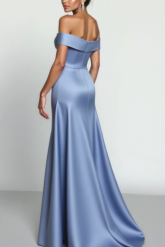 Robe de soirée longue trapèze en satin bleu poudré
