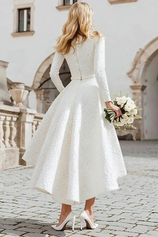 Robe de mariée coupe trapèze en jacquard ivoire à encolure bateau pour mariage civil
