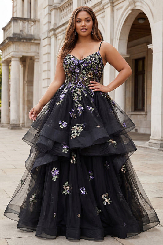 Robe de bal longue grande taille à fleurs noires à sequins avec volants