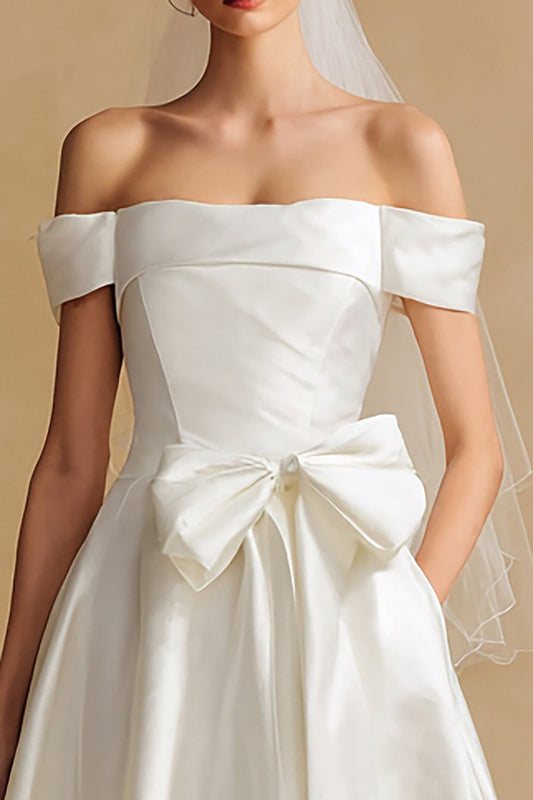 Robe de mariée trapèze blanche à épaules dénudées avec nœud pour mariage au tribunal