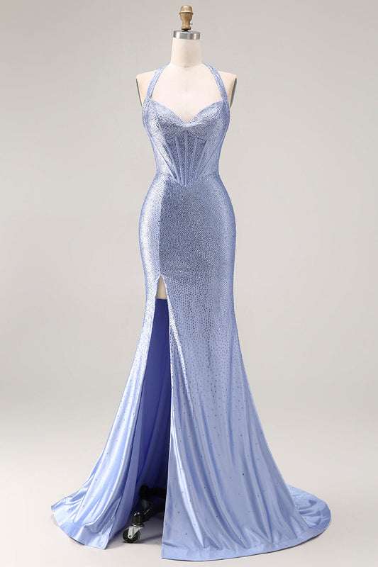 Vestido de noche largo con corsé halter y abalorios de sirena azul claro con abertura