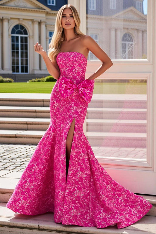 Robe de bal longue sirène fuchsia florale sans bretelles, fendue sur le côté, avec nœud
