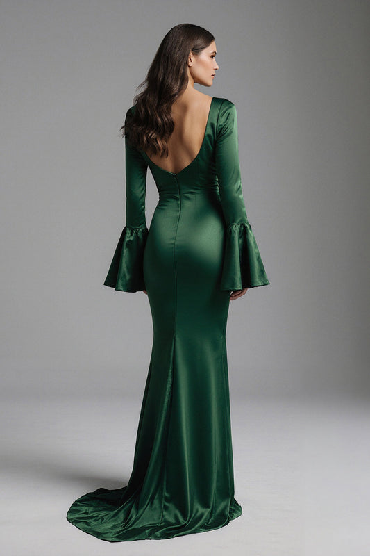 Robe de soirée longue fourreau en satin vert foncé à col bateau