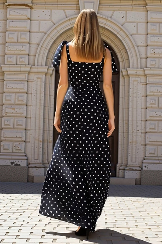 Robe fourreau à pois noirs et blancs avec col carré