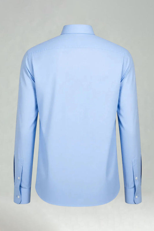 Camisa de traje de hombre azul cielo liso de manga larga