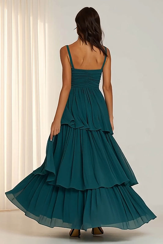Robe de demoiselle d'honneur longue vert foncé à bretelles spaghetti et volants, coupe trapèze