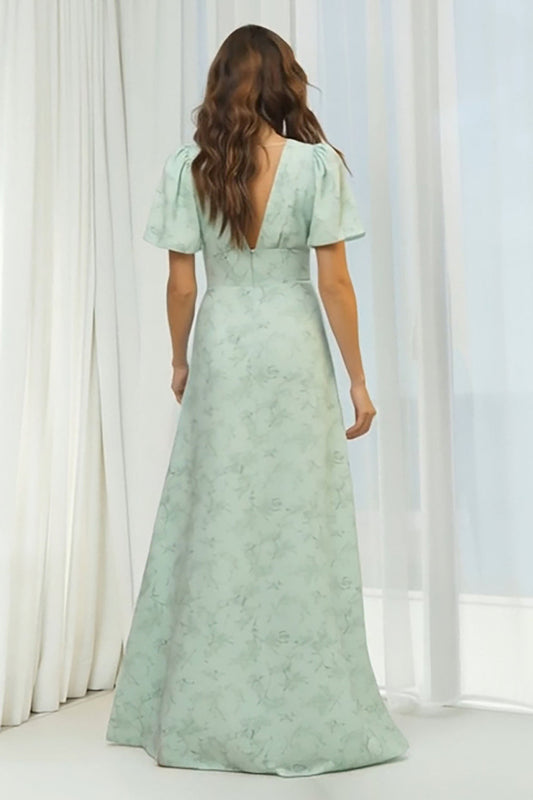 Robe longue de demoiselle d'honneur Dusty Sage avec encolure en V, coupe trapèze et manches courtes